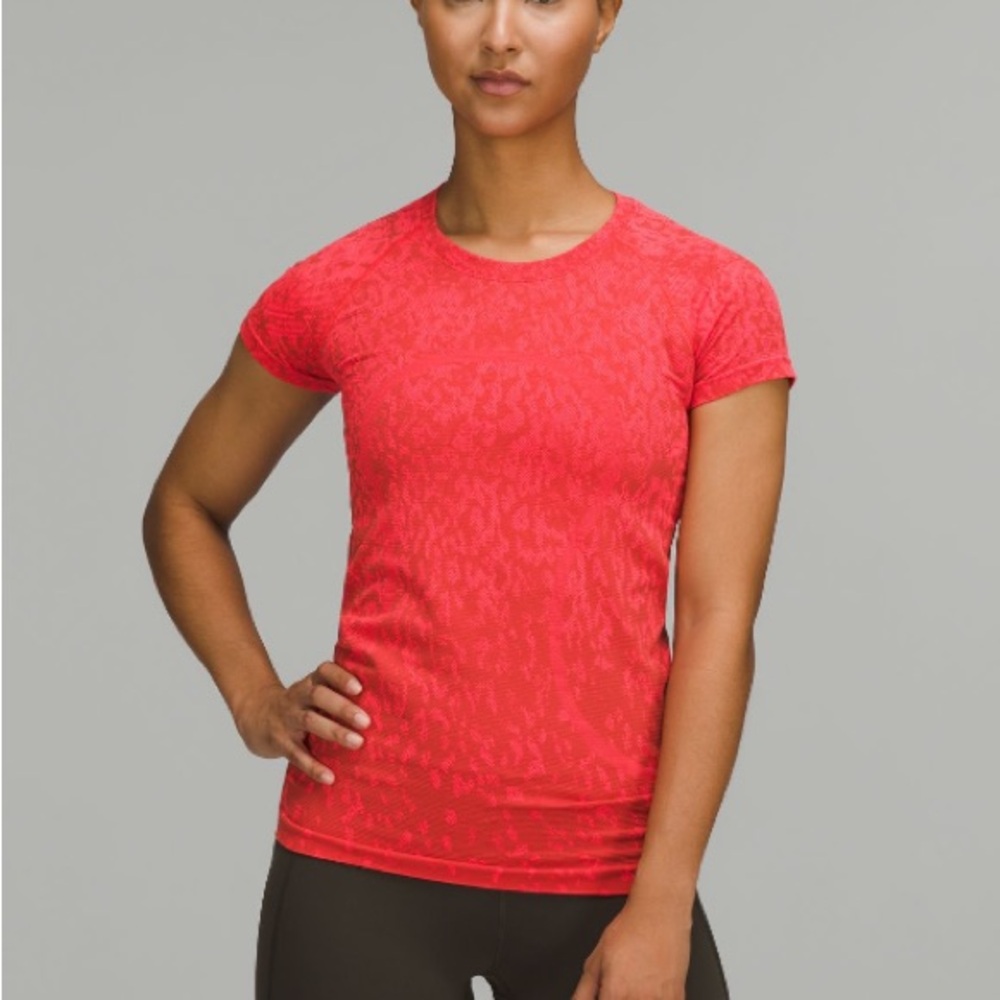 Lululemon swiftly tech shirt
